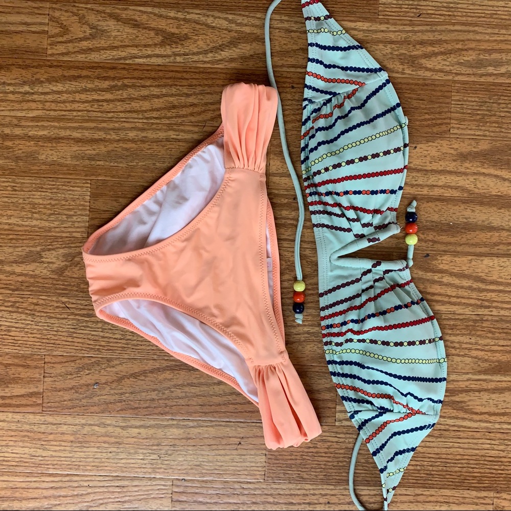 La hearts vs bikini set